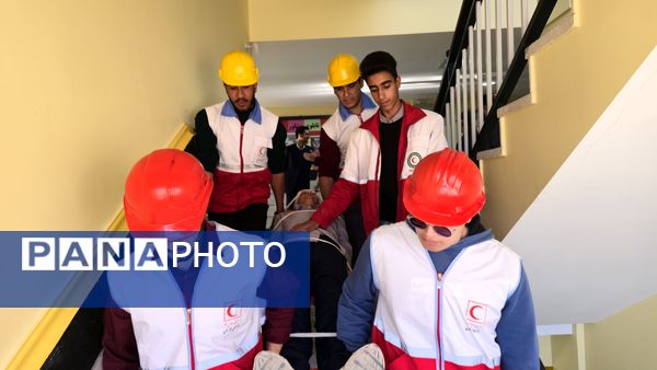 بیست‌وهفتمین مانور زلزله و ایمنی در مدارس شهرستان محلات 