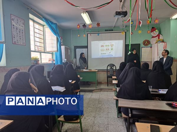 توانمندسازی نومعلمان ملارد در راستای طرح شهید همت در دبستان حضرت صدیقه(س)