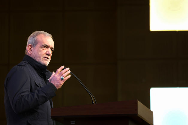  مصمم هستیم که شاهراه‌ها را بسازیم/ به دنبال اصلاح شبکه‌های اصلی و نیمه‌اصلی حمل‌ونقل هستیم