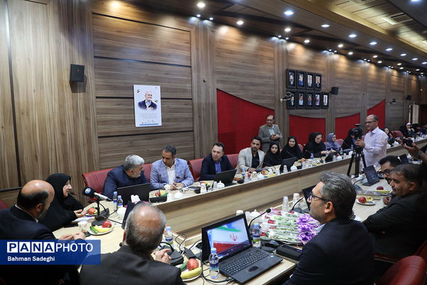 آیین تجلیل از معلمان نمونه استانی شهرستان‌های استان تهران
