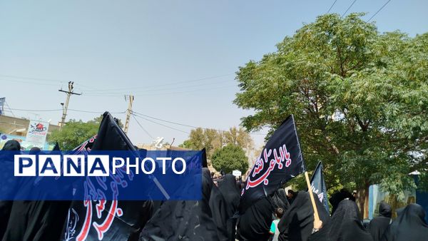 حماسه جاماندگان اربعین در محلات و نیم‌ور؛ تصاویری از عشق و ارادت