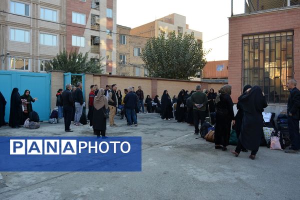 بدرقه دانش‌آموزان بهارستانی به راهیان‌نور