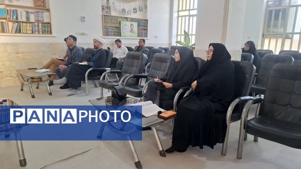 جلسه توانمندسازی معلمان پرورشی در مروست