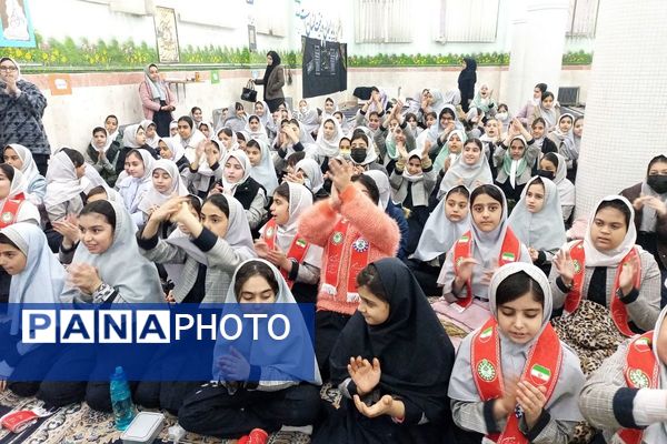 جشن ولادت امام علی(ع) در مدرسه شهید آقچه‌لو رباط‌کریم