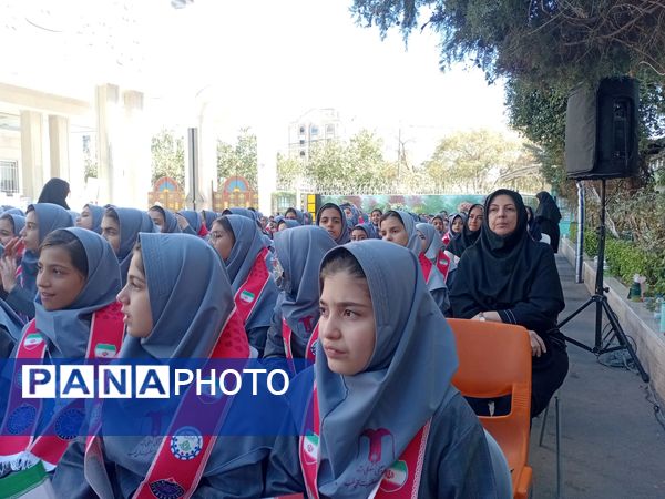 جشن عاطفه‌ها در مشهد برگزار شد