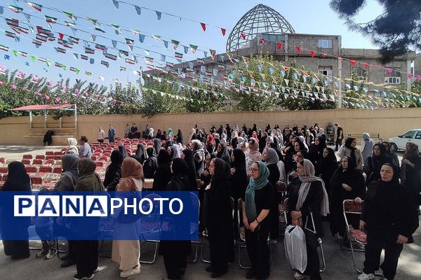 برگزاری نخستین جلسه مجمع عمومی انجمن اولیا و مربیان در دبیرستان نمونه‌دولتی ولایت بهارستان‌دو