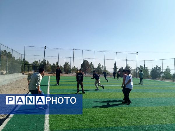 روزی با نشاط و عالی برای دانش آموزان دبیرستان نمونه دولتی دانش