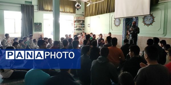 زیارت عاشورا در دبیرستان شاهد ابوذر غفاری 