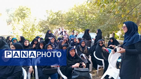 مشاوران مدارس بازوی توانمند مراقبت روح و روان دانش‌آموزان