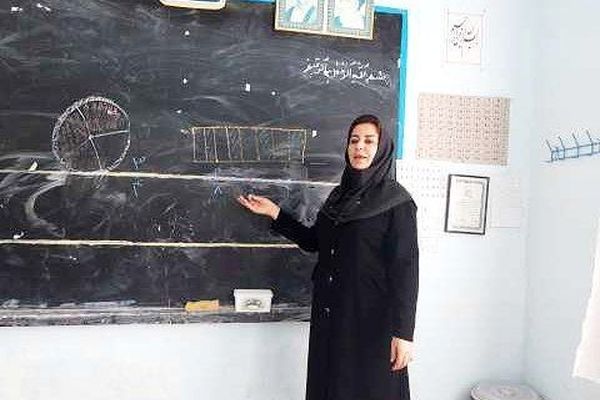  معلمی که زمستان را شکست داد