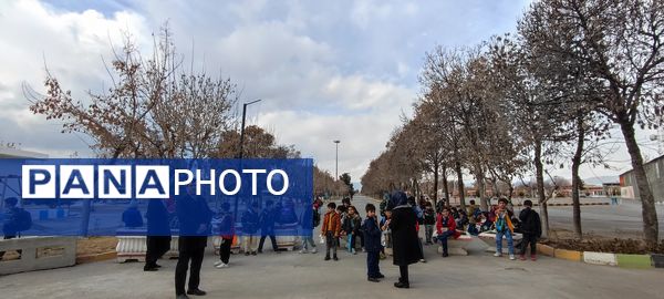 اردوی دانش‌آموزان مدرسه مبین در شهربازی پارک کوثر شیروان