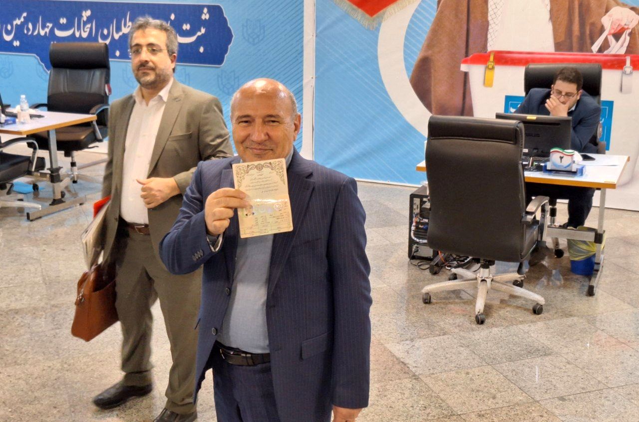 حسین گروسی در انتخابات ریاست‌جمهوری ثبت نام کرد