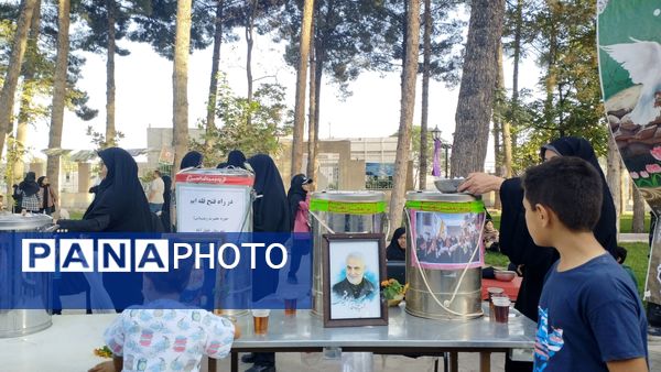 همایش بزرگ پیاده‌روی خانوادگی به‌مناسبت هفته دفاع مقدس در خلیل آباد 