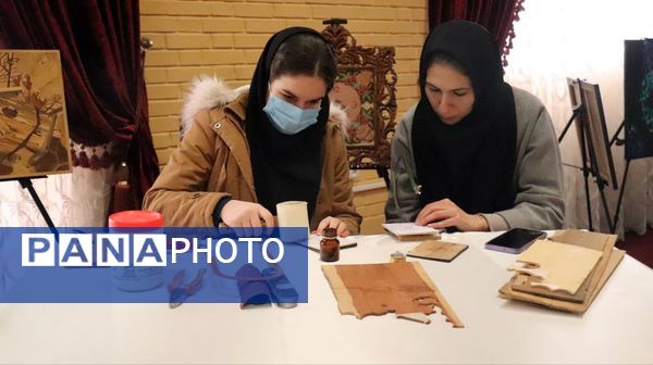 بازدید معاون وزیر از نمایشگاه دستاوردهای کانون‌های فرهنگی و تربیتی استان آذربایجان‌شرقی