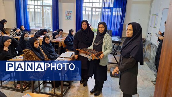  جشن روز دانش‌آموز در دبیرستان شهید قویدل ناحیه۶