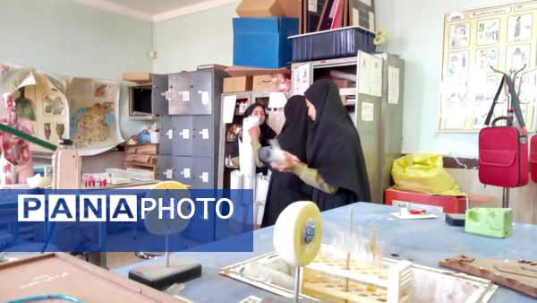 مانور بازگشایی مدارس در دبیرستان حجاب و تربیت شهرستان هلیلان 