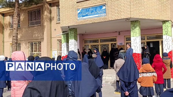 مانور زلزله در دبیرستان حضرت سکینه