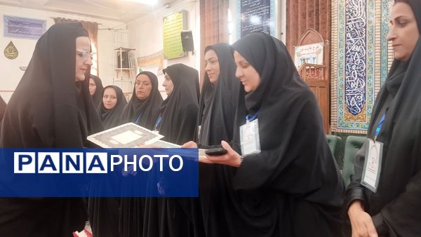 اولین جلسه عمومی انجمن اولیا و مربیان مدرسه هوشیار