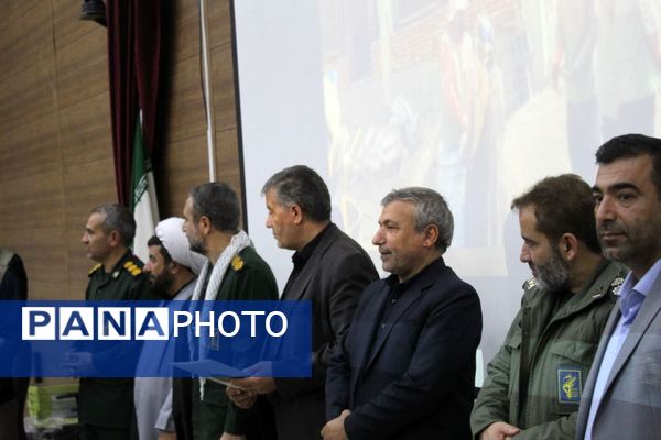 تجلیل از کارآفرینان ملکان در آیین هفته بسیج