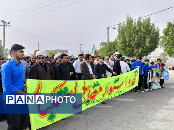 حضور پرشور نسل آینده انقلاب در راهپیمایی ۱۳ آبان سندرک
