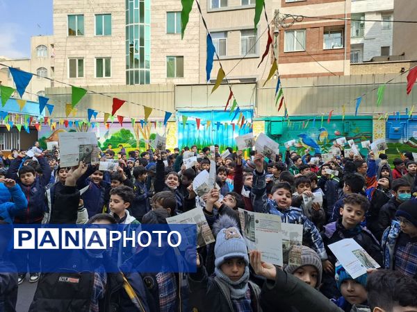 جشن نیکوکاری و عید همدلی در مدارس منطقه ۱۰