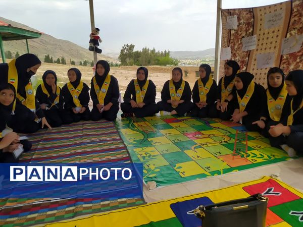 اردوی مهارتی تشکیلاتی پیشتازان دختر مقطع متوسطه اول ناحیه سه شیراز 