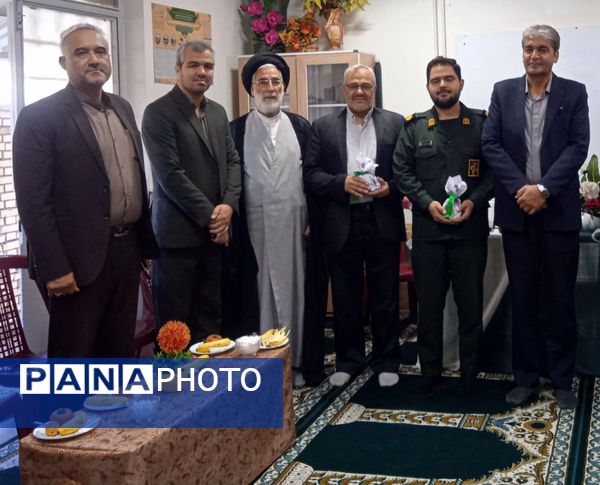  اجرای طرح انس با قرآن دبیرستان خاص نمونه فرهنگ مهر فاطمی