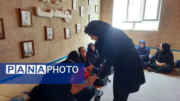 جشنی خاص در مدرسه شاهد نیک اندیشان یزد
