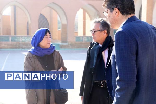 نشست هم‌اندیشی معلمان ژاپنی و یزدی