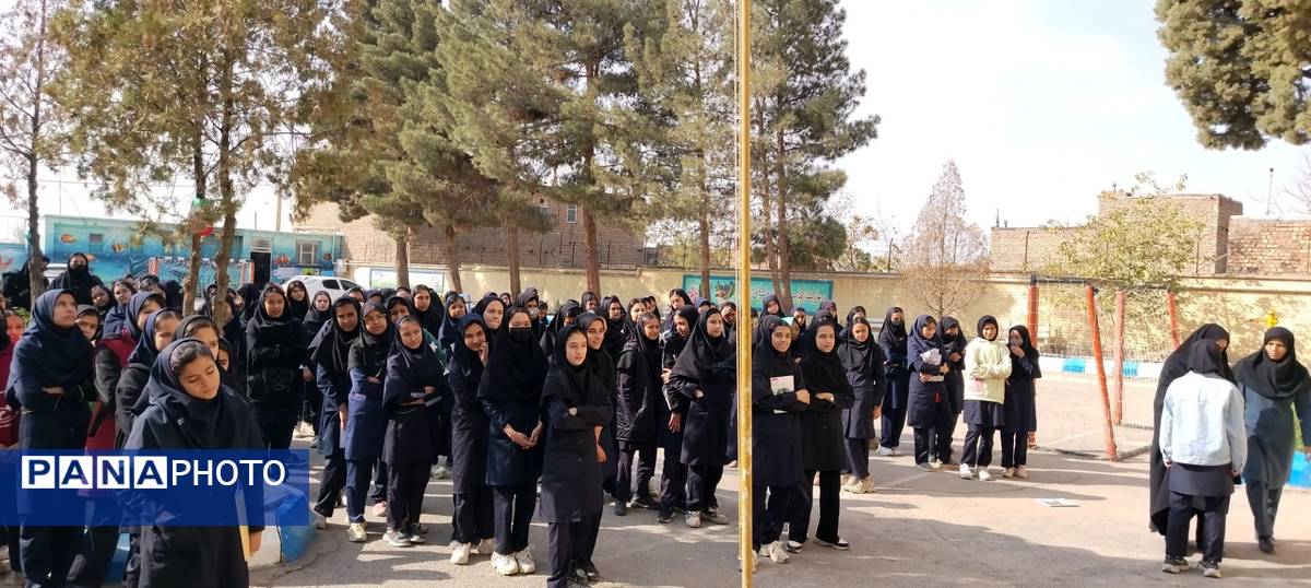 بزرگداشت هفته کتاب خوانی در نیشابور