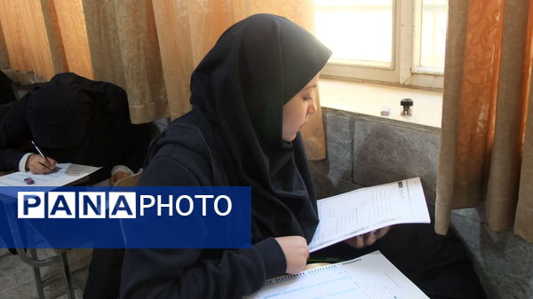 برگزاری سنجش دستاوردهای یادگیری 1403 در دبیرستان دخترانه معلم 