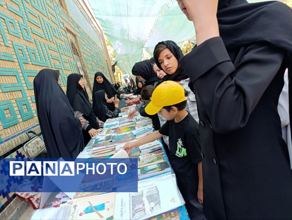 حضور مردم نیشابور در راهپیمایی جاماندگان اربعین حسینی