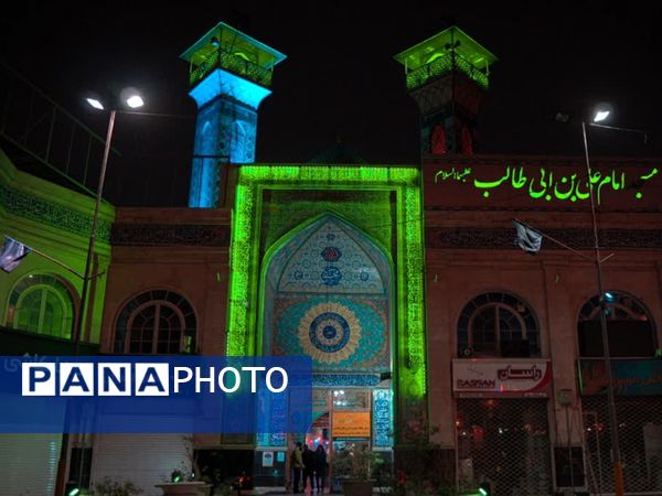 جلوه‌ای از اعتکاف دانش‌آموزی در مسجد امام علی‌بن‌ابی‌طالب (ع)