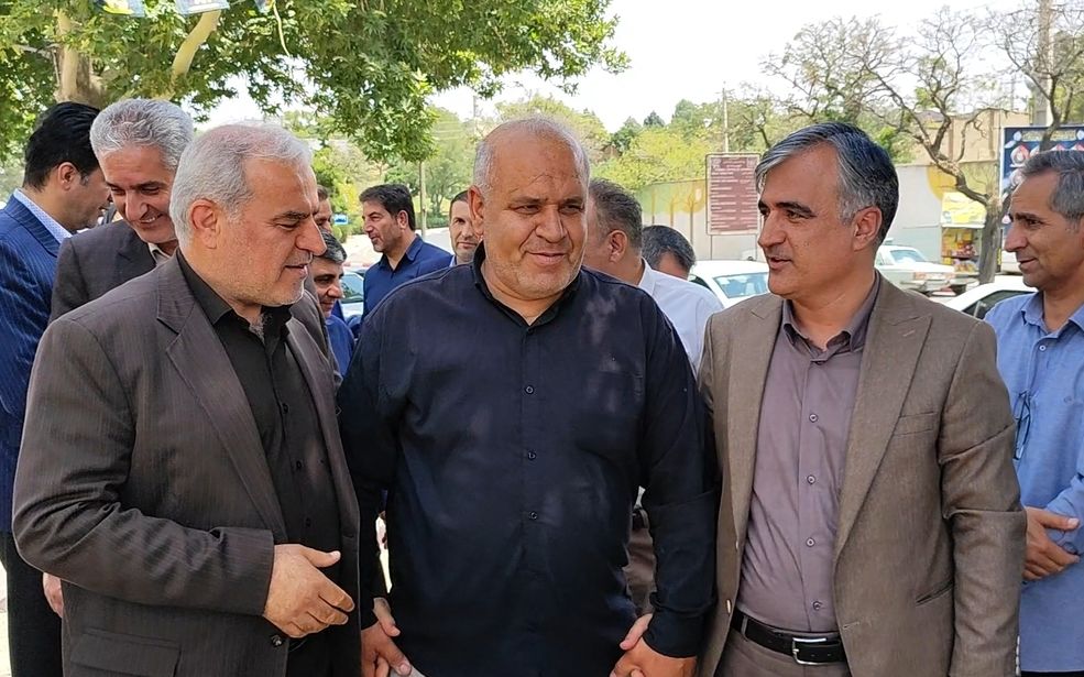 بازدید فرماندار سنندج و مدیرکل کمیته امداد از موکب‌های خدمت‌رسان به زائران در سنندج