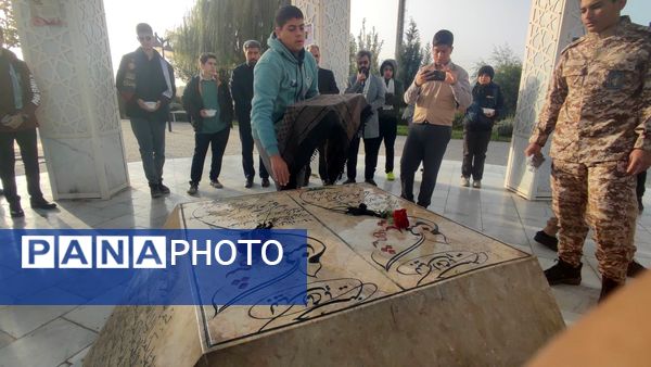 زیارت عاشورا و غبار روبی مزار شهدای گمنام نیشابور