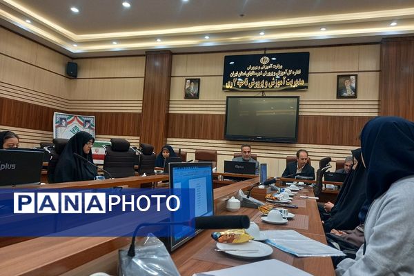 انتخابات شورای دانش آموزی منطقه‌ای با حضور معاون پرورشی و تربیت بدنی ناحیه دو شهرری 