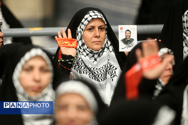 دیدار هزاران نفر از بسیجیان با رهبر معظم انقلاب