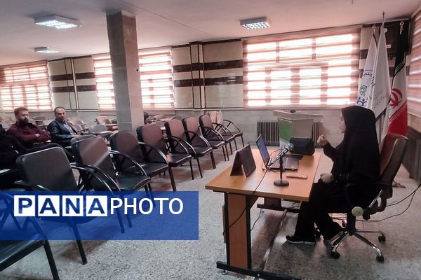 کارگاه آموزشی یاریگران زندگی ویژه مشاوران در فیروزکوه