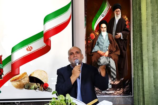 یادواره شهدای دفاع مقدس در دبستان شهید سیاوش وصال برگزار شد