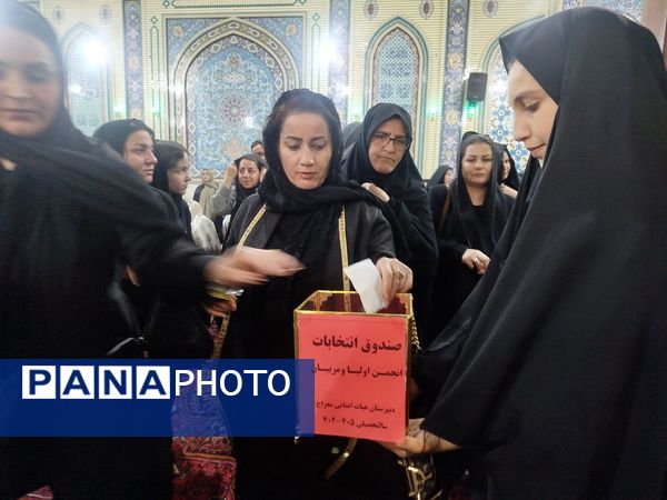 برگزاری انتخابات انجمن اولیا و مربیان دبیرستان هیات امنایی معراج در مسجد باغمیشه اردبیل