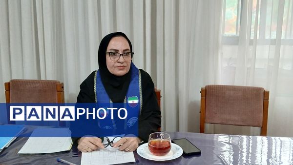 جلسه مربیان منتخب جهت آموزش توانمند سازی مربیان و دانش آموزان پیشتاز محمود‌آباد