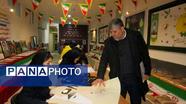 حضور مدیر آموزش و پرورش ناحیه یک کرج در دبیرستان شاهد شهید کلانتری 