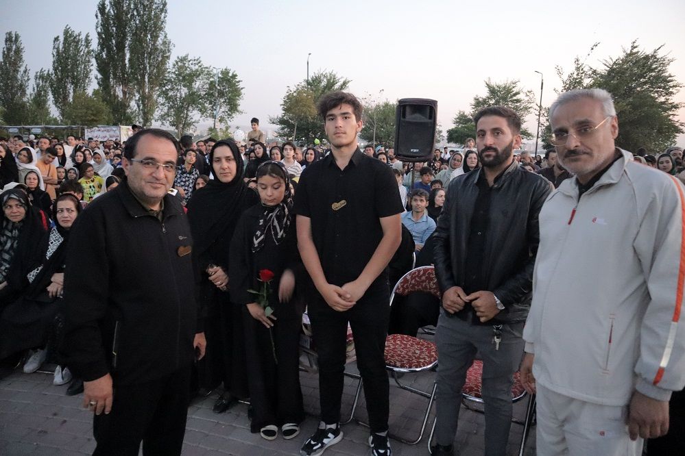 خانواده شهدا، سرمایه های بسیار ارزشمند این نظام و کشور هستند