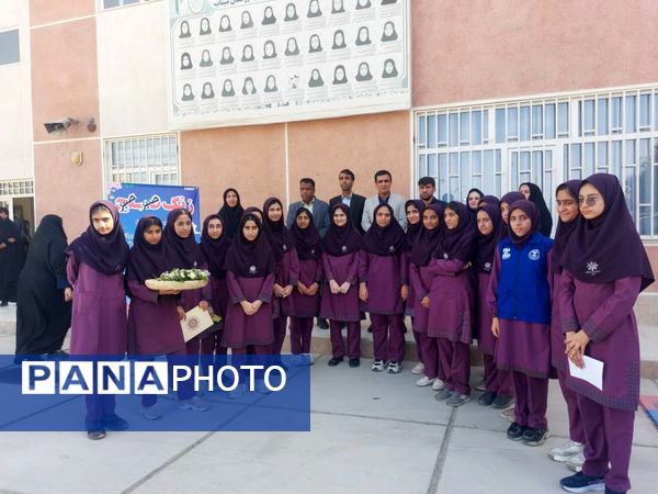 «زنگ صبر» در دبیرستان فرزانگان نور میناب