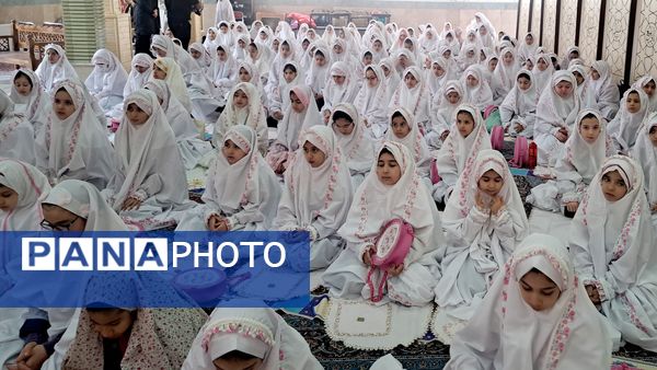 جشن بال‌های بندگی؛ دانش‌آموزان منطقه ۵ به سن تکلیف رسیدند