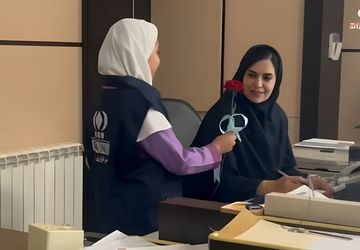 خبرنگار پانا به‌مناسبت روز بانکدار، از کارمندان بانک تقدیر کرد