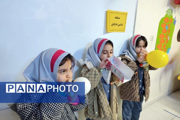 رقابت هیجان انگیز ماشین های بادکنکی در دبستان سارا شهرستان ملارد