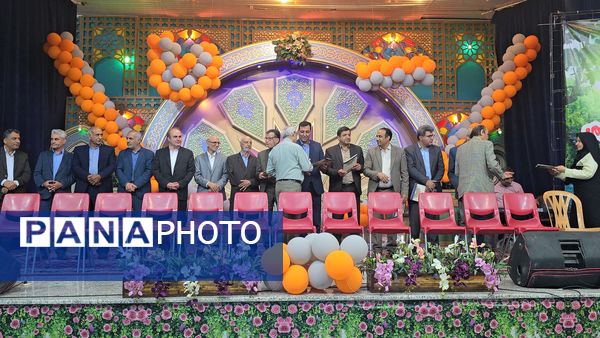 همایش تجلیل از فرهنگیان بازنشسته ناحیه۴ اصفهان در اردوگاه شهید بهشتی اصفهان