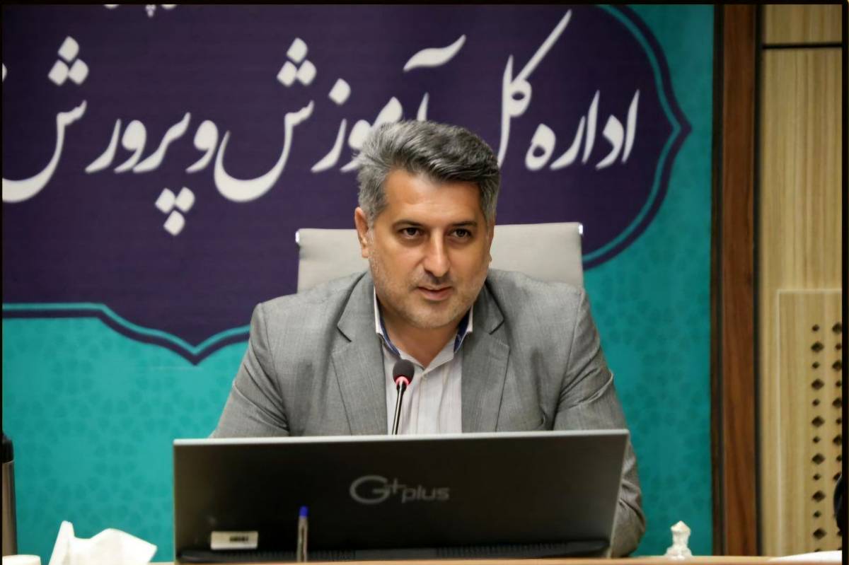 فردای ایران را با فرهنگ شهدا میسازیم