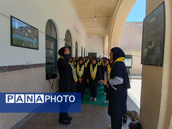 اردوی تشکیلاتی یاور مربیان پیشتاز دختران مقطع متوسطه اول ناحیه یک یزد